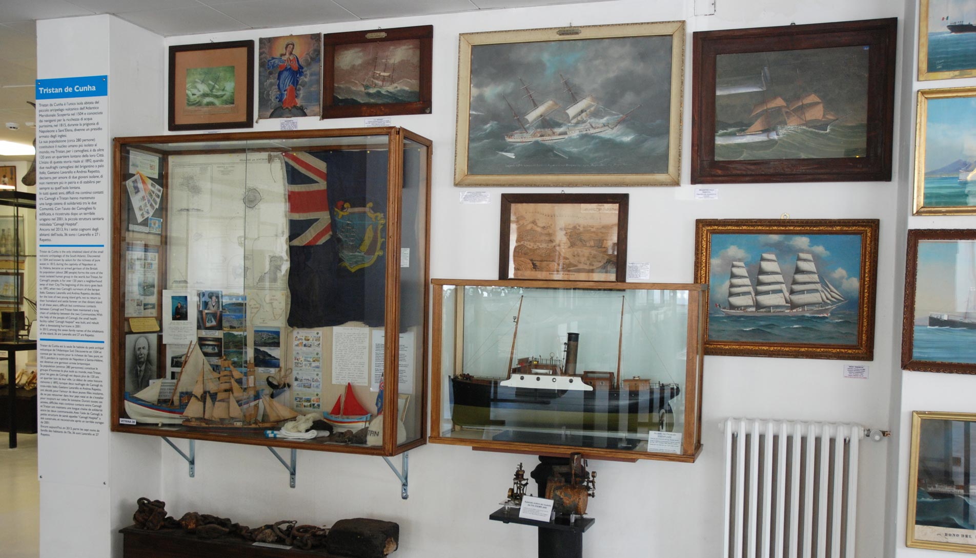Vue de la salle intérieure du Musée Maritime