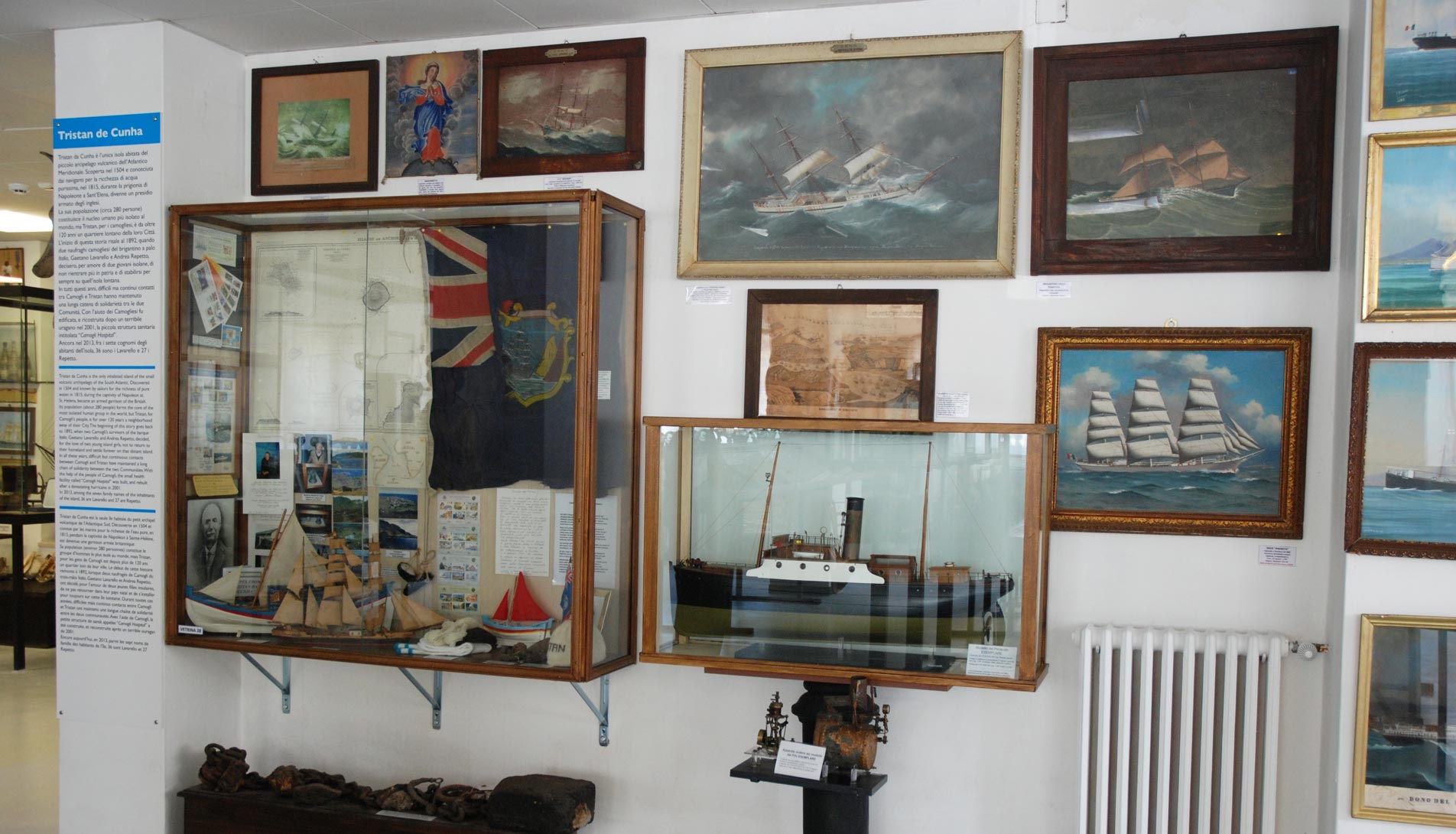 Vista della sala Interna del Museo Marinaro