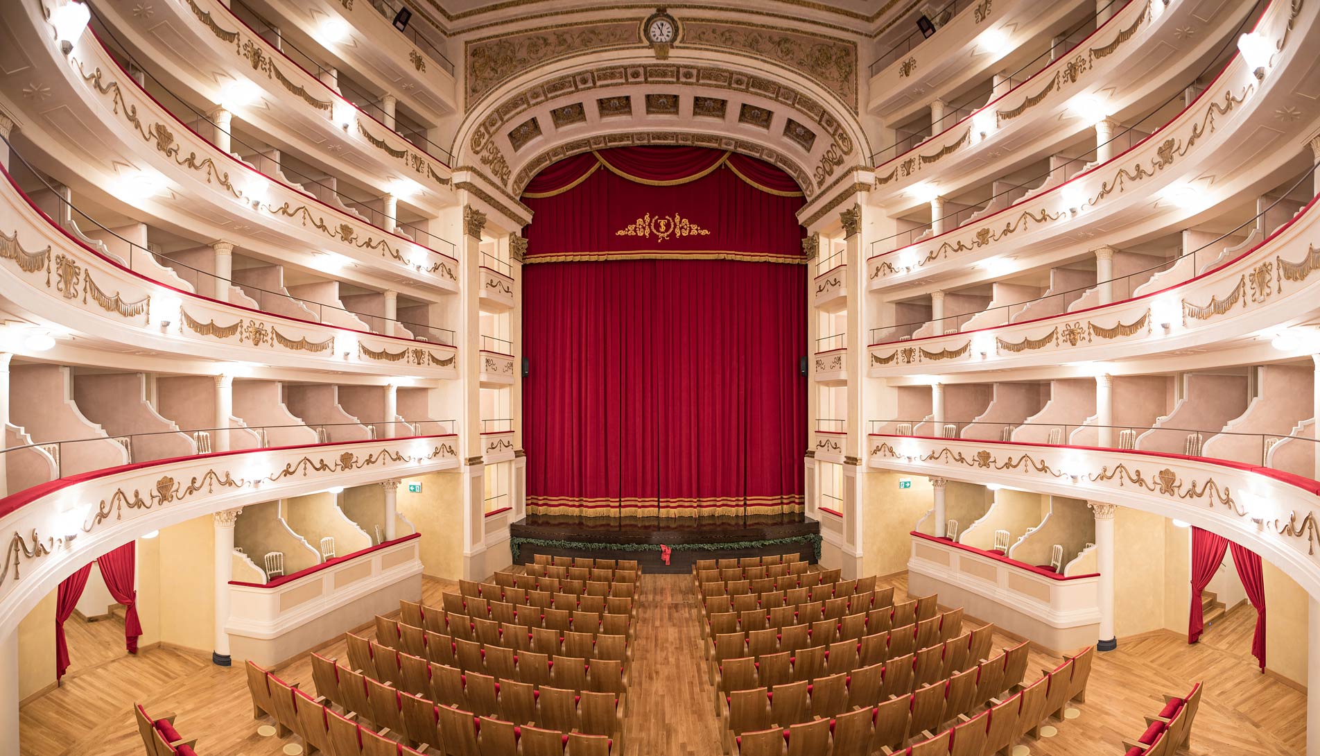 Internal room of the Camogli theater
